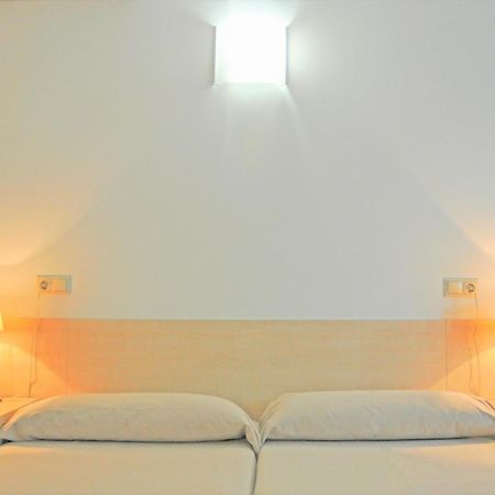 Residencia Universitaria Resa Sant Jordi Тарагона Екстериор снимка