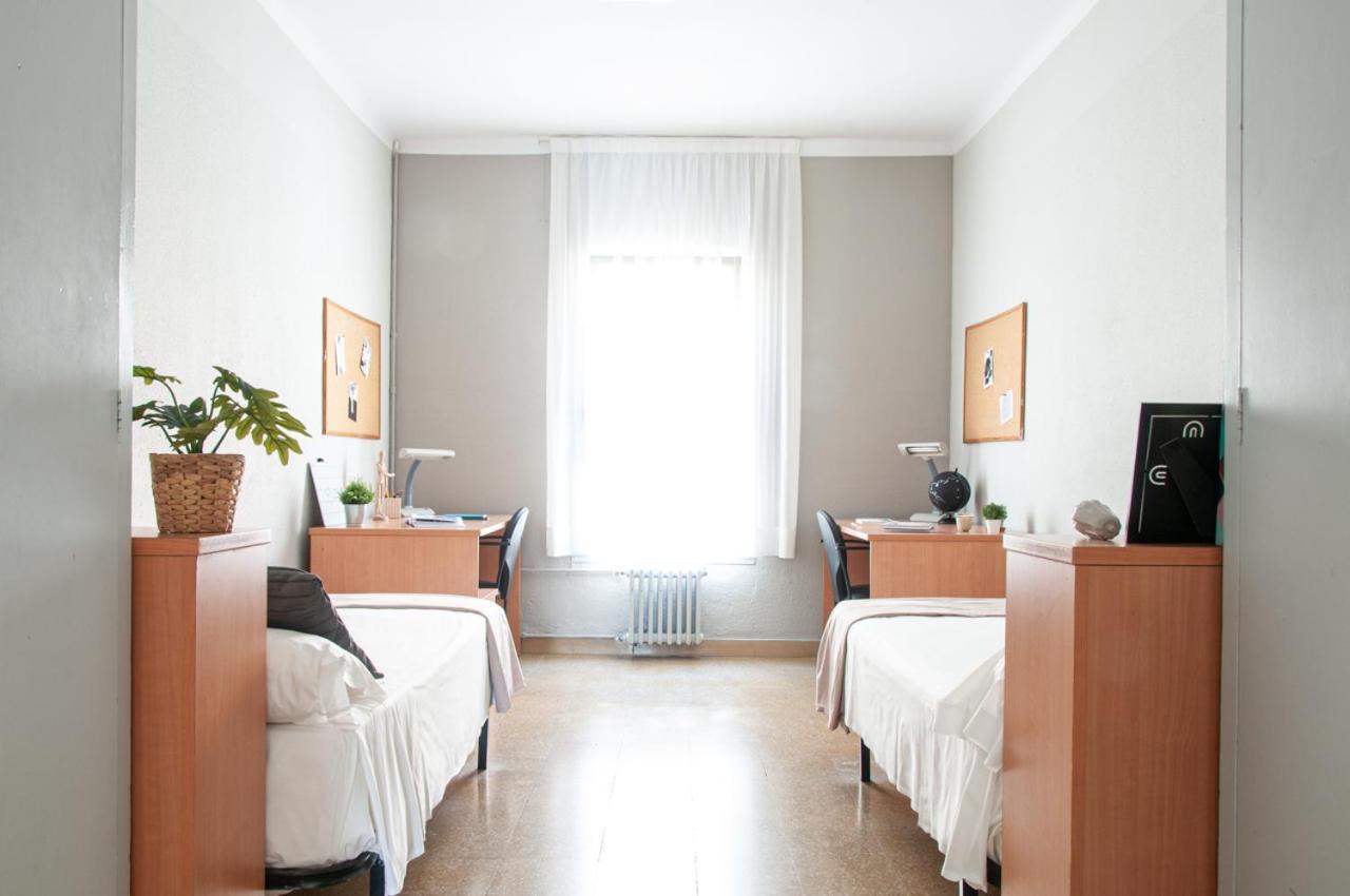 Residencia Universitaria Resa Sant Jordi Тарагона Екстериор снимка