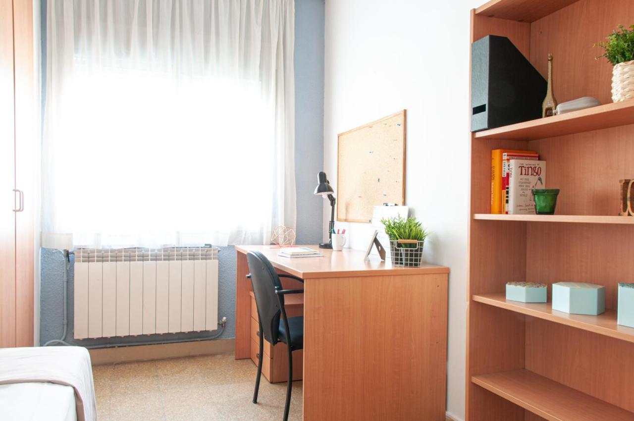 Residencia Universitaria Resa Sant Jordi Тарагона Екстериор снимка
