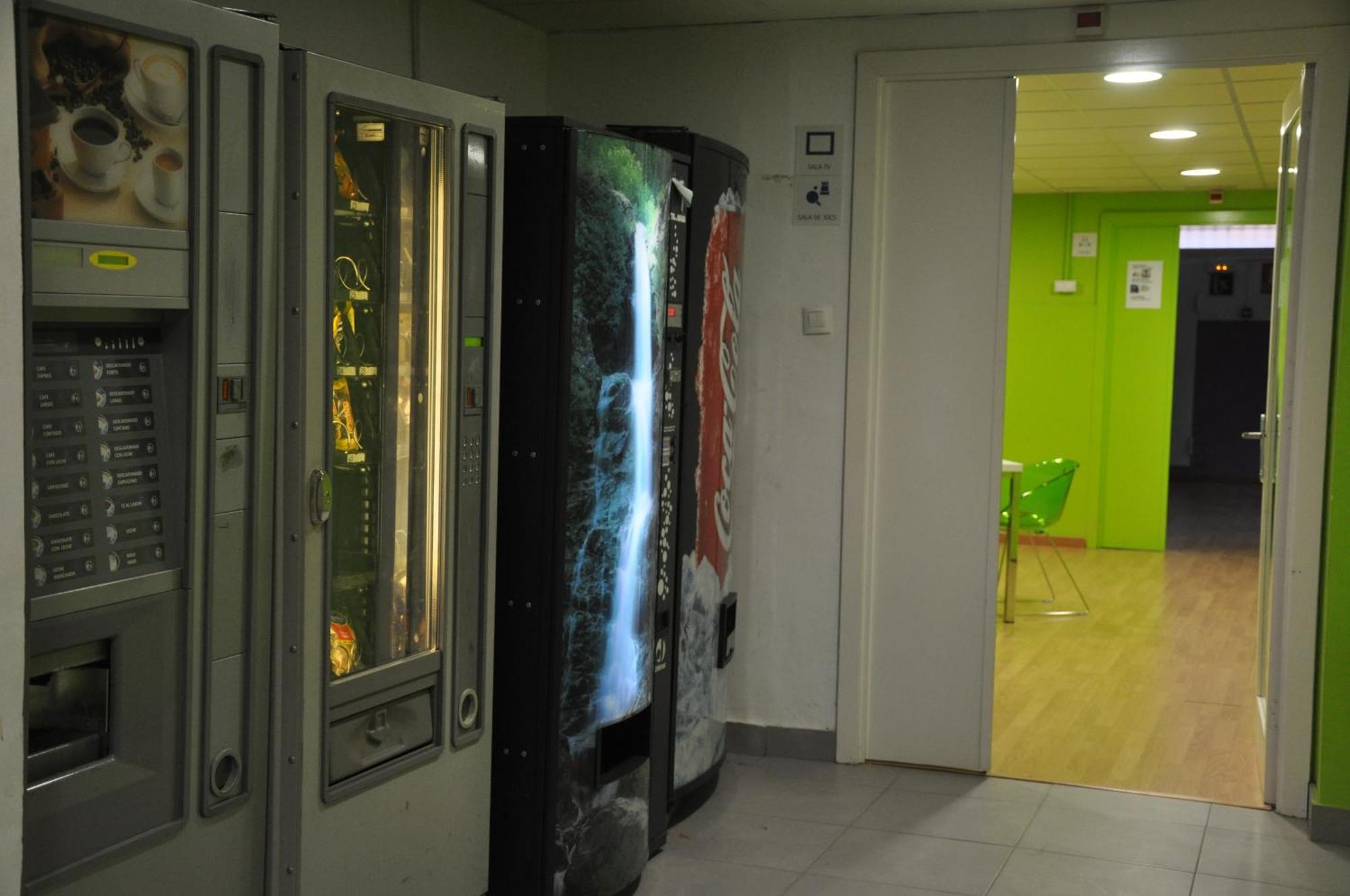 Residencia Universitaria Resa Sant Jordi Тарагона Екстериор снимка